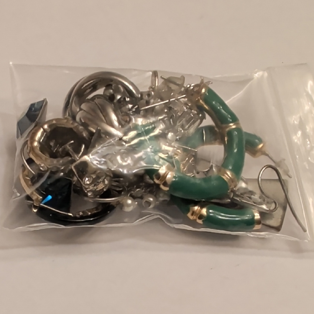 Bag Of Earrings 20+ Random Pairs
